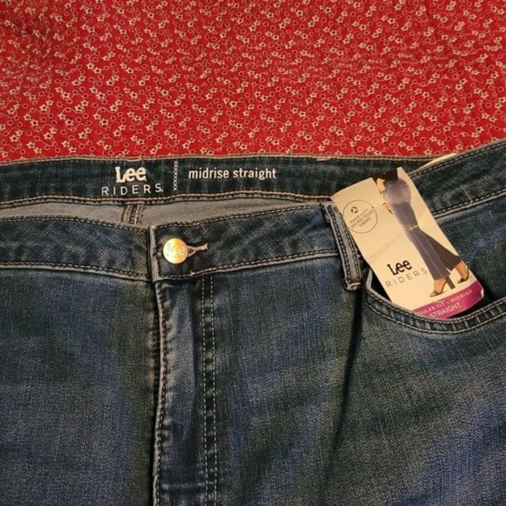 Lee
Riders Jeans‎